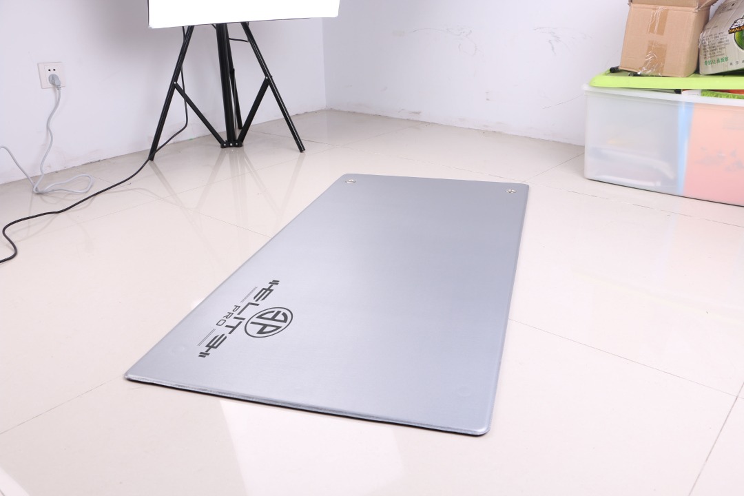 EP soft PVC Exercise Mat with grommets - Image 4