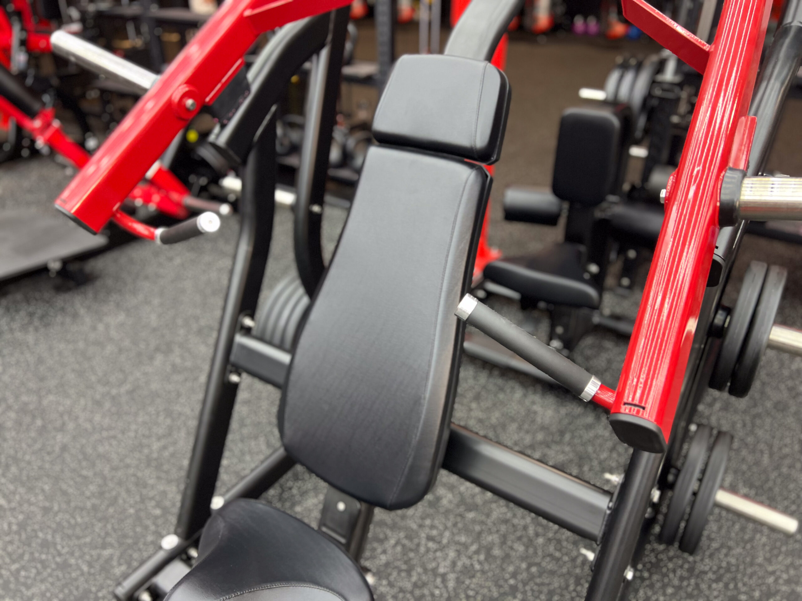 TN Seated Chest Press & Lat Pull Down - Image 12