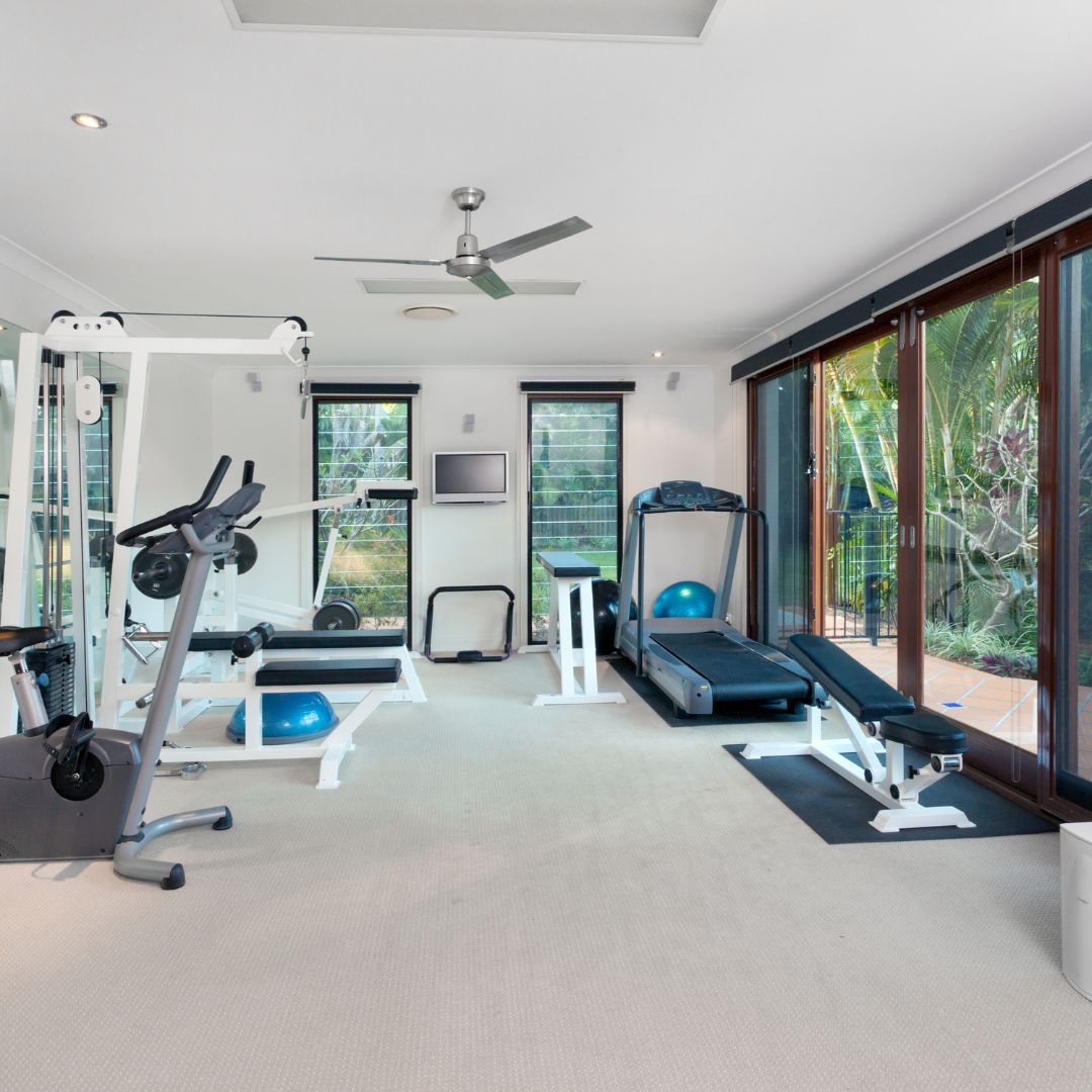 Home gym with equipment